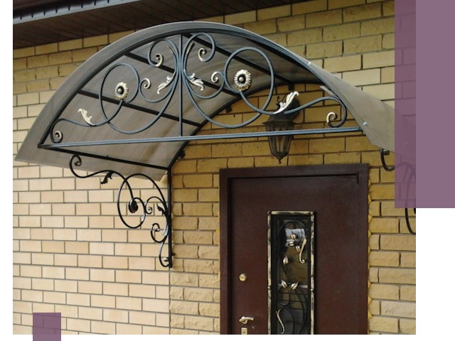 Изготовление козырьков из металла под ключ в Белорецке